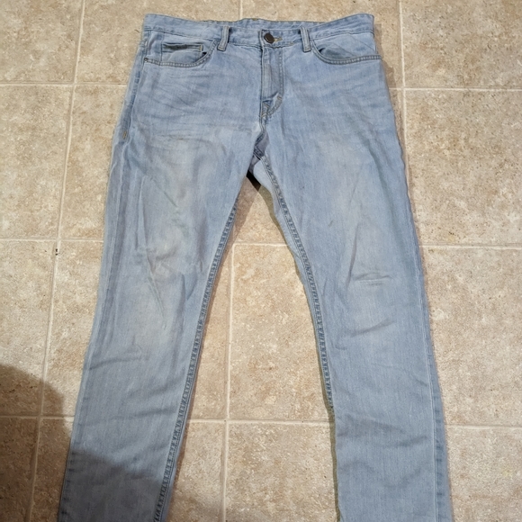 Light wash Calvin Klein Jean's - Picture 2 of 4